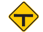 Placa de sinalização viária amarela, em formato losangular, com símbolo preto em forma de “T”, indicando o fim da via com entroncamento em "T". A sinalização alerta que a estrada termina em uma interseção, sendo necessário virar à esquerda ou à direita.